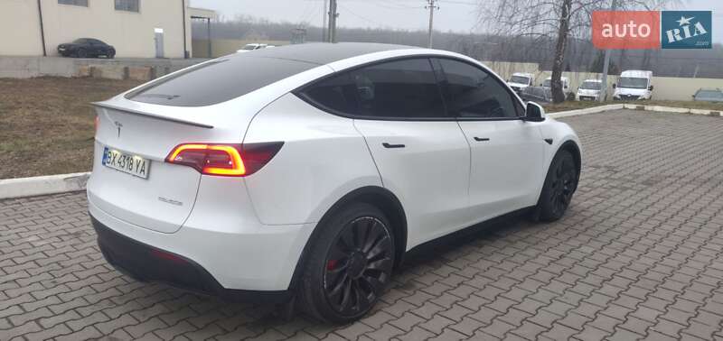 Внедорожник / Кроссовер Tesla Model Y 2023 в Хмельницком