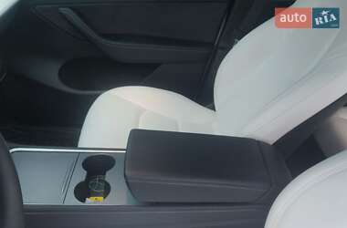 Внедорожник / Кроссовер Tesla Model Y 2023 в 