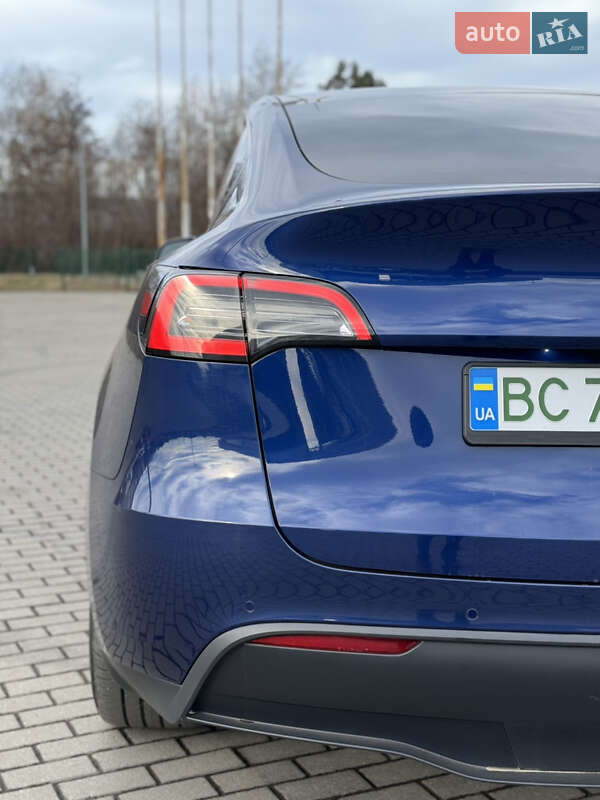 Внедорожник / Кроссовер Tesla Model Y 2020 в Львове