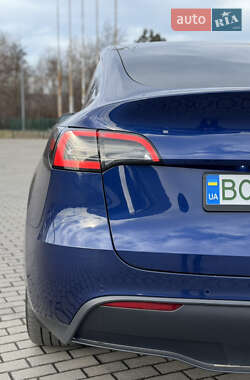 Внедорожник / Кроссовер Tesla Model Y 2020 в 