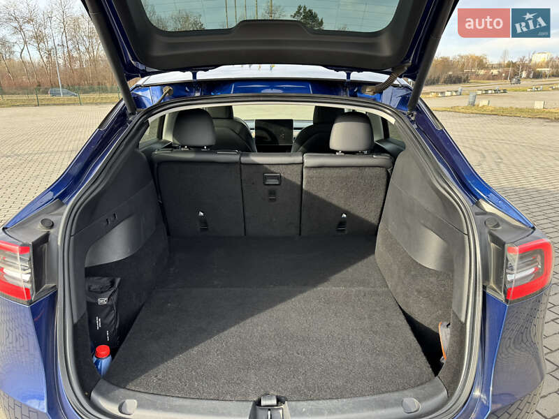 Внедорожник / Кроссовер Tesla Model Y 2020 в Львове