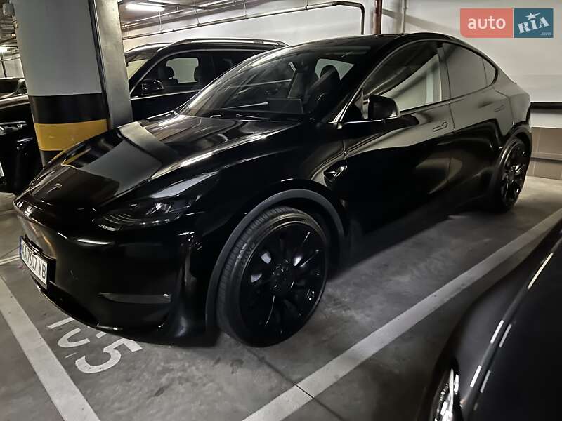 Внедорожник / Кроссовер Tesla Model Y 2023 в Киеве