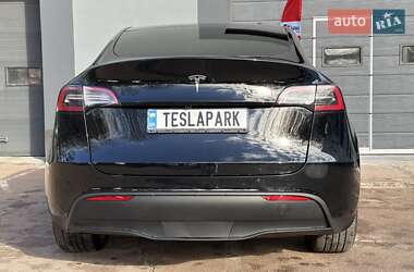 Позашляховик / Кросовер Tesla Model Y 2024 в Києві