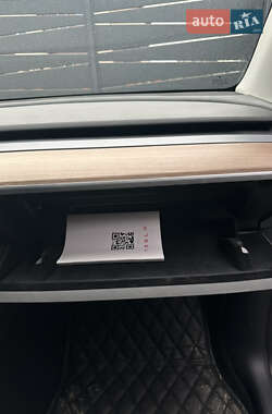 Внедорожник / Кроссовер Tesla Model Y 2023 в 