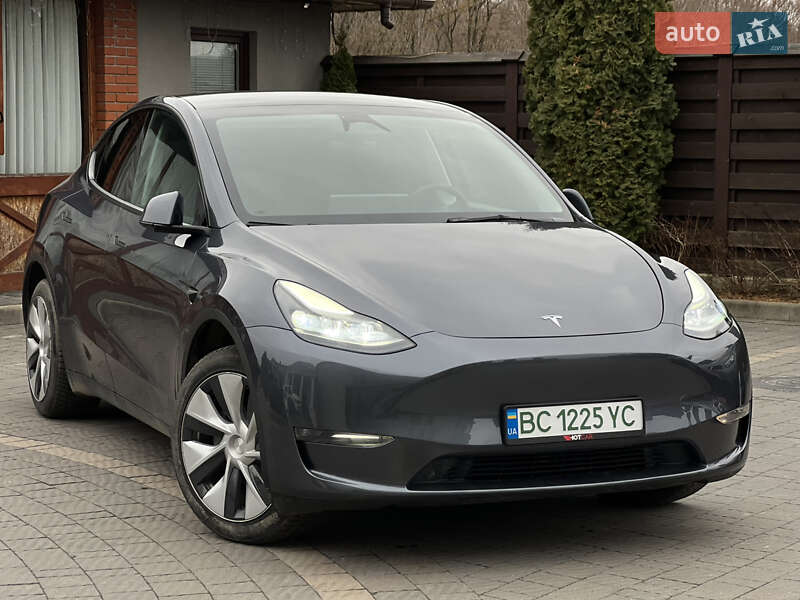 Внедорожник / Кроссовер Tesla Model Y 2023 в 
