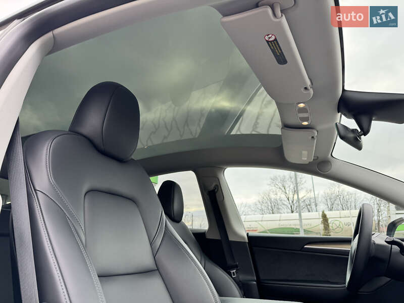 Внедорожник / Кроссовер Tesla Model Y 2022 в Житомире
