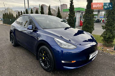 Внедорожник / Кроссовер Tesla Model Y 2023 в 