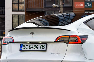 Внедорожник / Кроссовер Tesla Model Y 2022 в 