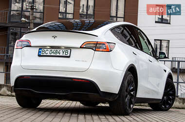 Внедорожник / Кроссовер Tesla Model Y 2022 в 