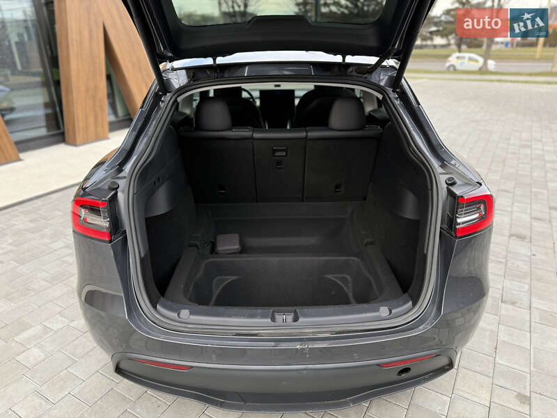Внедорожник / Кроссовер Tesla Model Y 2020 в Луцке