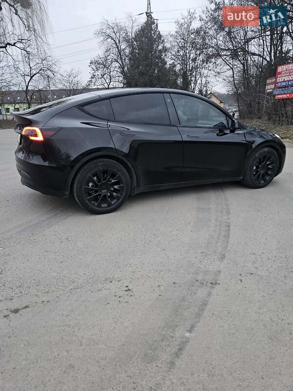 Внедорожник / Кроссовер Tesla Model Y 2021 в Львове