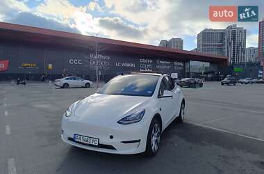 Внедорожник / Кроссовер Tesla Model Y 2022 в Киеве