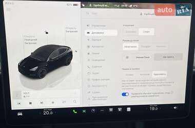 Внедорожник / Кроссовер Tesla Model Y 2022 в 