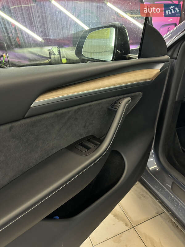 Внедорожник / Кроссовер Tesla Model Y 2023 в Киеве фото 18 Внедорожник / Кроссовер Tesla Model Y 2023 в Киеве