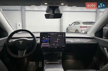 Внедорожник / Кроссовер Tesla Model Y 2021 в 