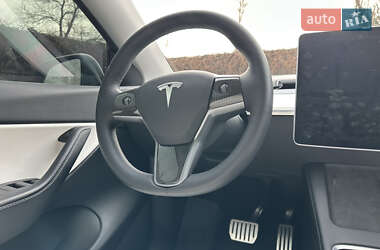 Позашляховик / Кросовер Tesla Model Y 2021 в Дніпрі