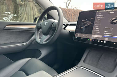 Внедорожник / Кроссовер Tesla Model Y 2023 в 