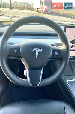 Внедорожник / Кроссовер Tesla Model Y 2021 в Киеве