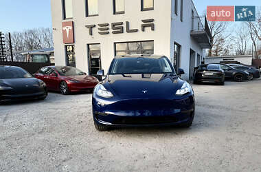 Внедорожник / Кроссовер Tesla Model Y 2024 в 