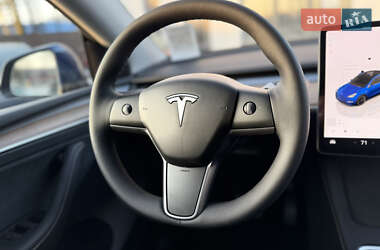 Внедорожник / Кроссовер Tesla Model Y 2024 в 
