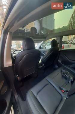 Лифтбек Tesla Model Y 2020 в 
