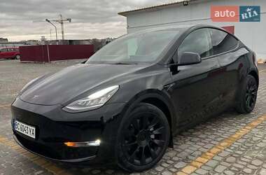 Позашляховик / Кросовер Tesla Model Y 2022 в Львові