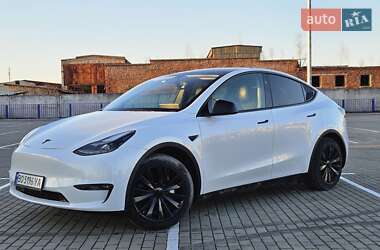 Позашляховик / Кросовер Tesla Model Y 2023 в 