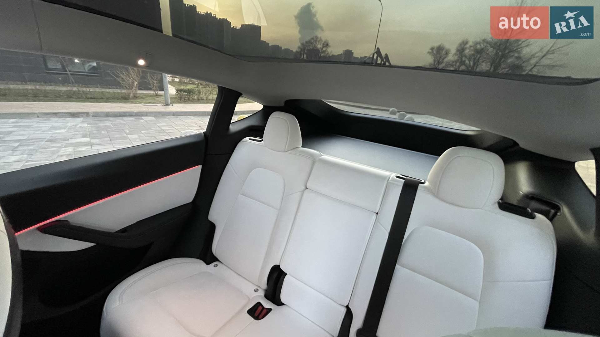 2021 Tesla Model Y - мініатюра 17