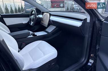 Внедорожник / Кроссовер Tesla Model Y 2022 в Луцке