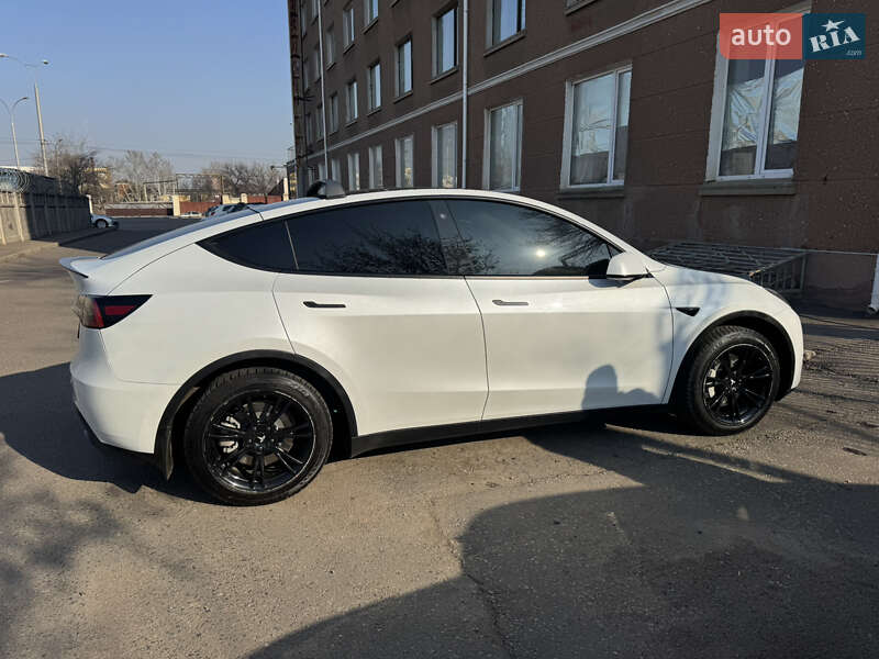 Внедорожник / Кроссовер Tesla Model Y 2021 в Одессе фото 15 Внедорожник / Кроссовер Tesla Model Y 2021 в Одессе