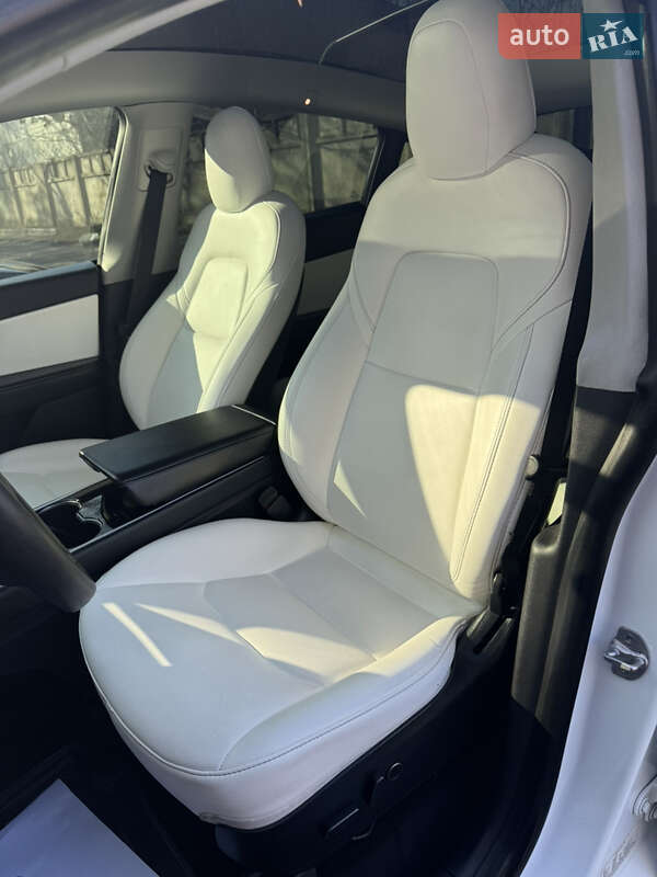 Внедорожник / Кроссовер Tesla Model Y 2021 в Одессе фото 25 Внедорожник / Кроссовер Tesla Model Y 2021 в Одессе