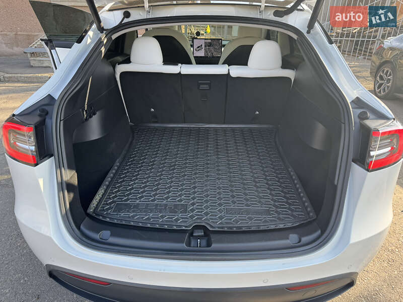 Внедорожник / Кроссовер Tesla Model Y 2021 в Одессе фото 29 Внедорожник / Кроссовер Tesla Model Y 2021 в Одессе