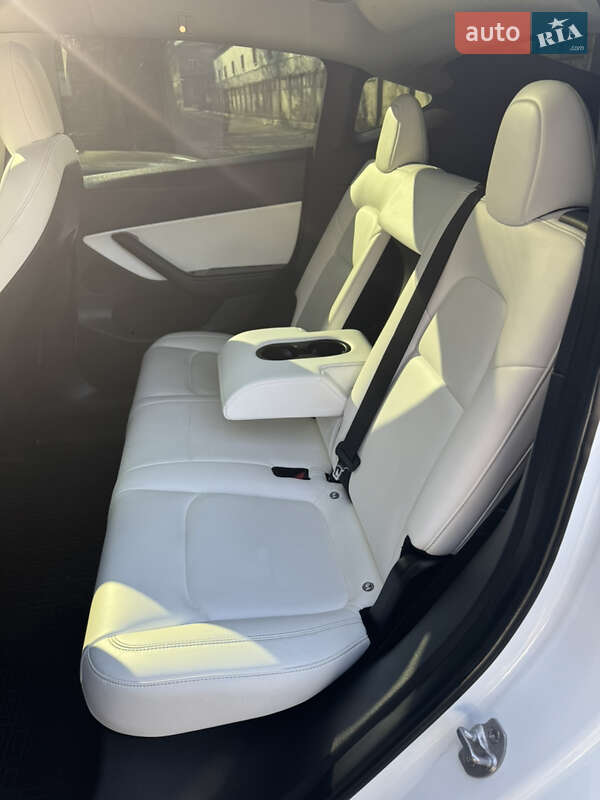 Внедорожник / Кроссовер Tesla Model Y 2021 в Одессе фото 32 Внедорожник / Кроссовер Tesla Model Y 2021 в Одессе