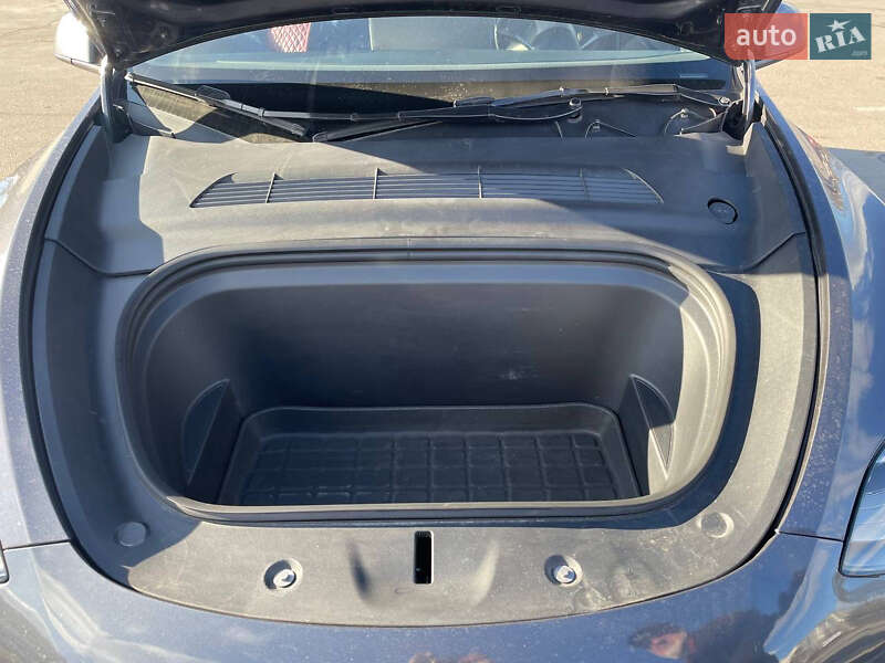 Позашляховик / Кросовер Tesla Model Y 2023 в Білій Церкві