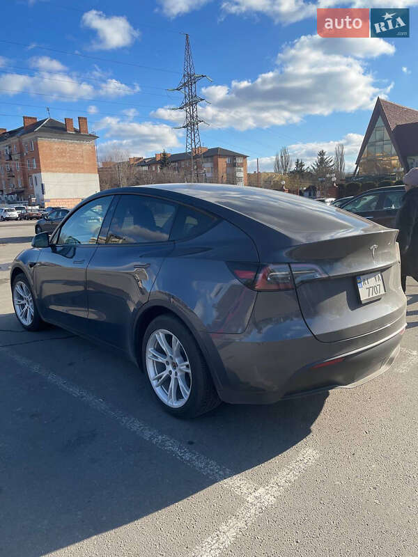 Позашляховик / Кросовер Tesla Model Y 2023 в Білій Церкві