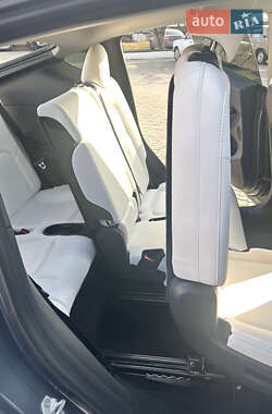 Внедорожник / Кроссовер Tesla Model Y 2023 в 