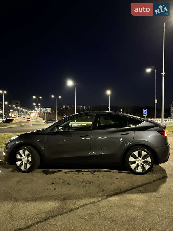 Позашляховик / Кросовер Tesla Model Y 2023 в Вінниці