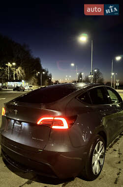 Внедорожник / Кроссовер Tesla Model Y 2023 в 
