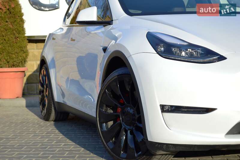 Внедорожник / Кроссовер Tesla Model Y 2023 в Одессе