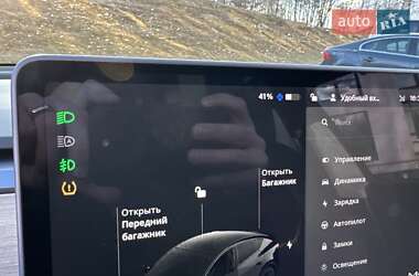 Внедорожник / Кроссовер Tesla Model Y 2021 в Львове