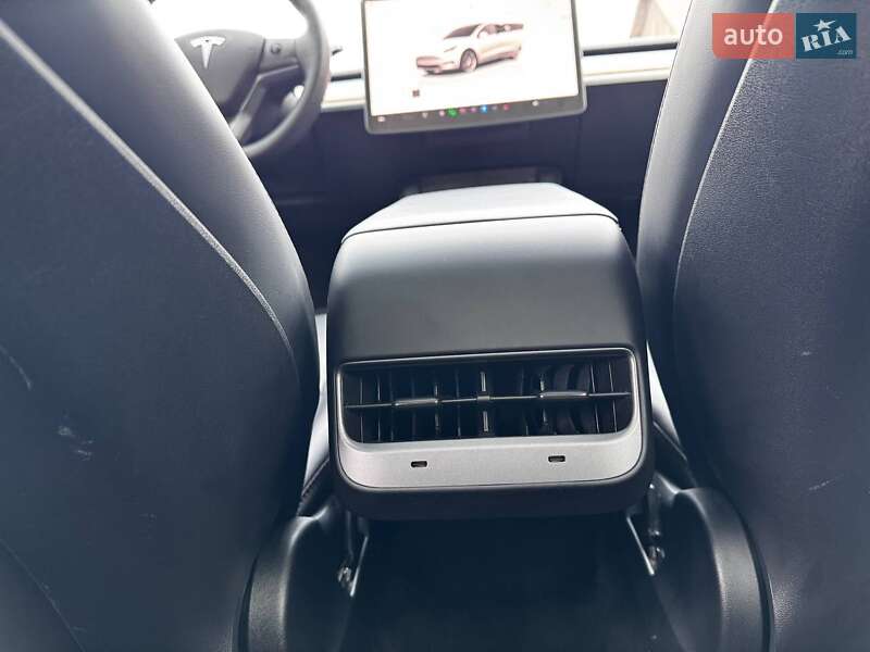 Внедорожник / Кроссовер Tesla Model Y 2023 в Виннице
