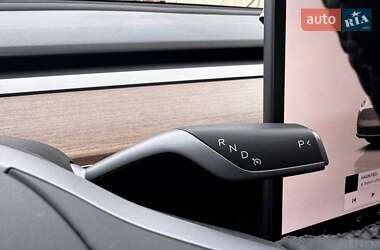 Внедорожник / Кроссовер Tesla Model Y 2023 в 