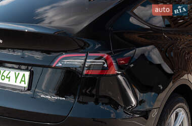 Позашляховик / Кросовер Tesla Model Y 2023 в 