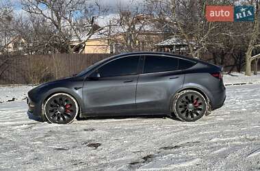 Позашляховик / Кросовер Tesla Model Y 2022 в Києві