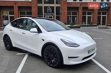 Позашляховик / Кросовер Tesla Model Y 2022 в Бучі