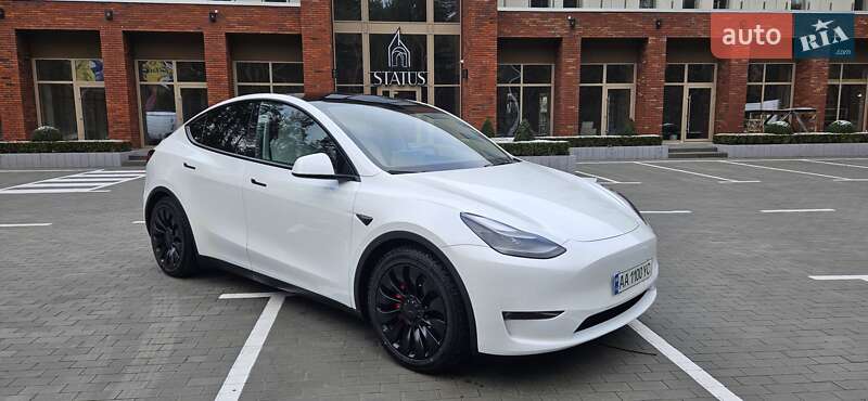 Внедорожник / Кроссовер Tesla Model Y 2022 в 