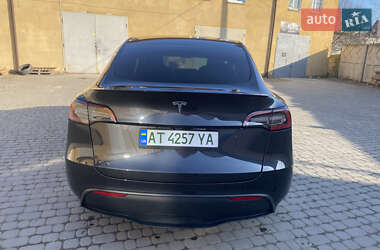 Позашляховик / Кросовер Tesla Model Y 2024 в Івано-Франківську