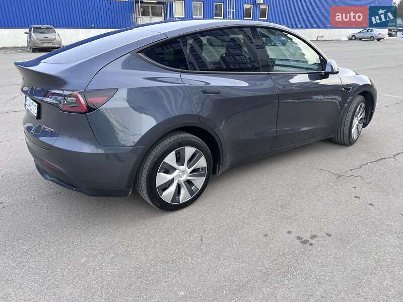 Позашляховик / Кросовер Tesla Model Y 2023 в Львові