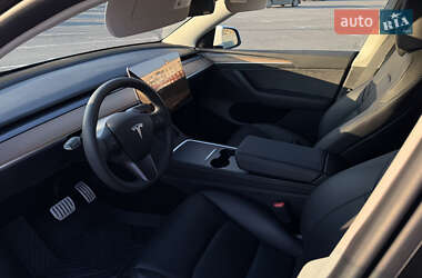 Внедорожник / Кроссовер Tesla Model Y 2023 в 
