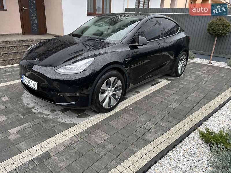 Внедорожник / Кроссовер Tesla Model Y 2021 в Львове